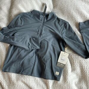 Vuori Studio half zip